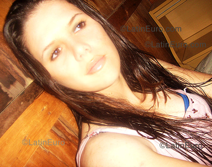 Date this lovely Brazil girl Claudiana from Sao Joao Batista B1102