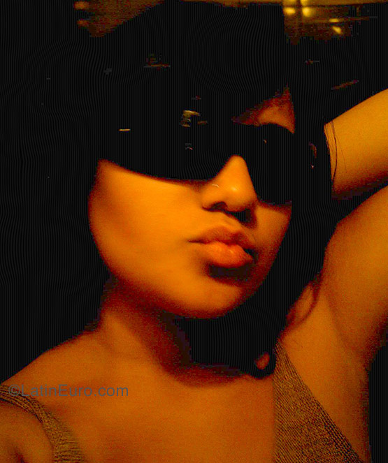 Date this cute Brazil girl Caroline from Sao Paulo B1145