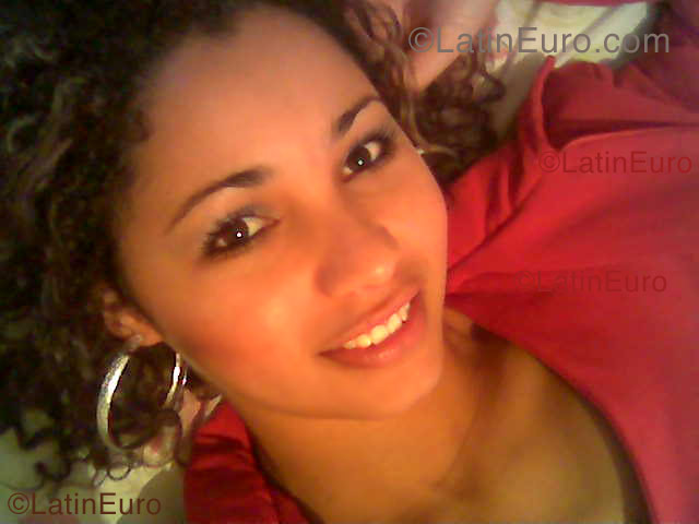 Date this hot Brazil girl Estrelah from Porto Aegre B1149