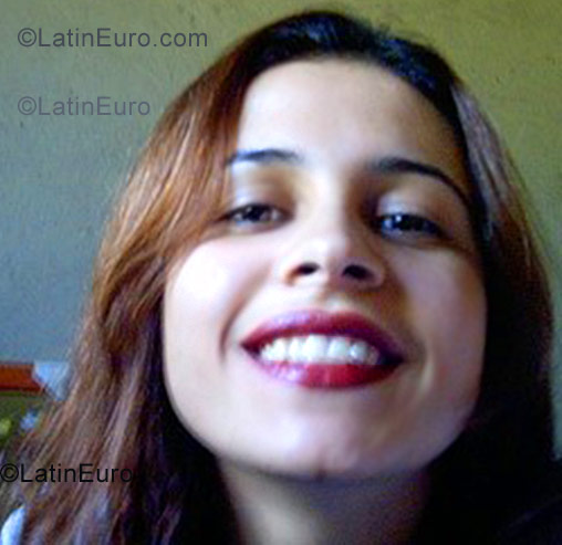 Date this stunning Brazil girl Franciane- from Barra Mansa B1181