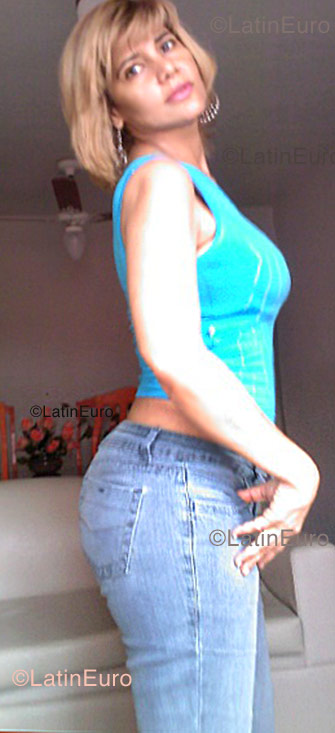 Date this stunning Brazil girl Lindlaura from Recife B1214