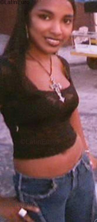 Date this georgeous Brazil girl Ana from Sao Luis B1273
