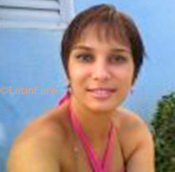 Date this nice looking Brazil girl Luciana from Rondonopolis B1297