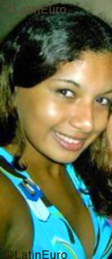Date this hard body Brazil girl Krizya- from Manicore B1330