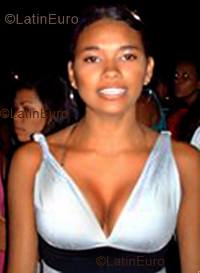 Date this gorgeous Brazil girl Maria from Fortaleza B1356