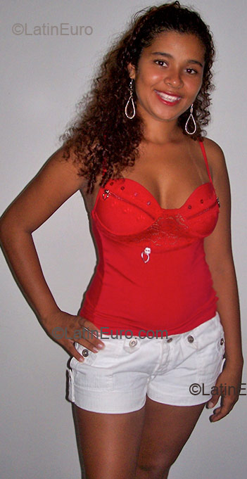 Date this gorgeous Brazil girl Patricia from Jaboatao dos Guararapes B1371