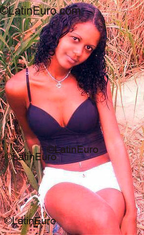 Date this lovely Brazil girl Rita from Recife B1388