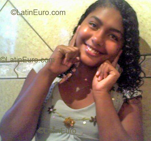 Date this exotic Brazil girl Ana from Belford Roxo B1403