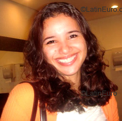 Date this young Brazil girl Josemary from Cariacica B1457