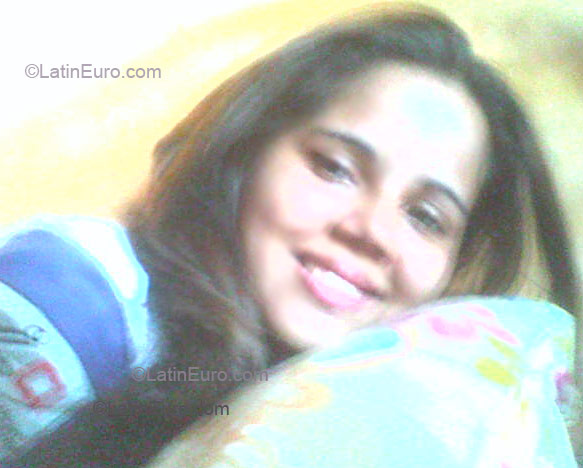 Date this fun Brazil girl Erica- from Teresina B1478