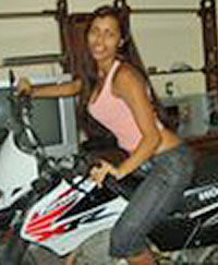 Date this happy Brazil girl Pollyana from Campina Grande B1490