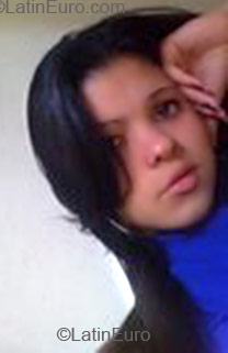Date this tall Brazil girl Wadyla from Anapollis B1496