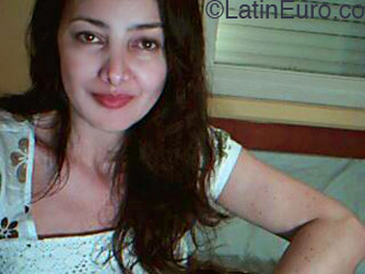 Date this young Brazil girl Fabiana from Porto Alegre B1509