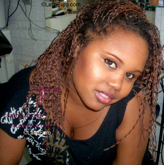 Date this sultry Brazil girl Iracelia from Fortaleza B1547
