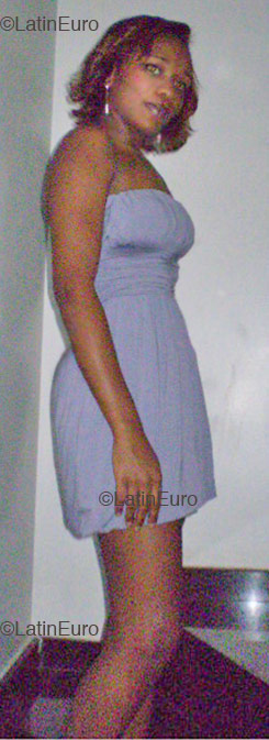 Date this cute Brazil girl Kamilla from Sao Paulo B1695