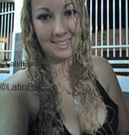 Date this stunning Brazil girl Ahagiani from Auriflama B1709