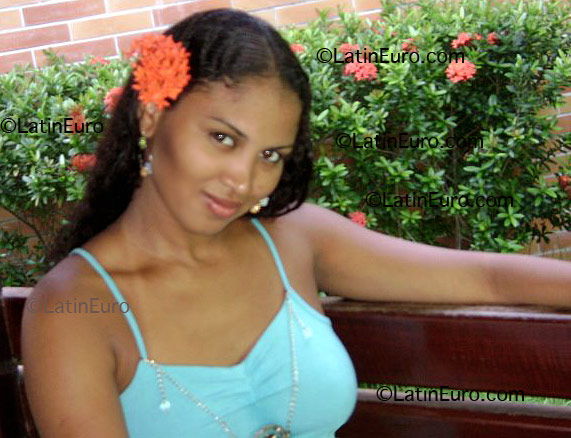 Date this sultry Brazil girl Leticya from Fortaleza B1755