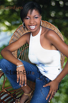 Date this young Brazil girl Simone from Belo Horizonte B1808
