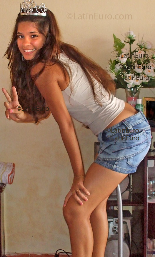 Date this funny Brazil girl Nathalie from  B1823