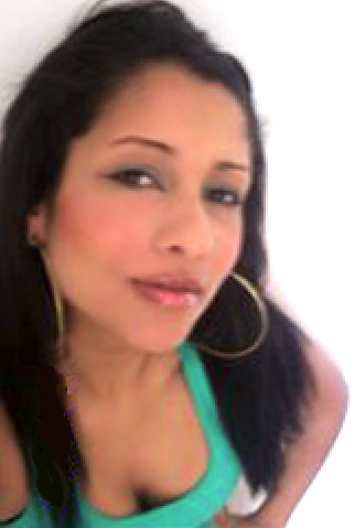 Date this cute Brazil girl Mariele from Petropolis B1842