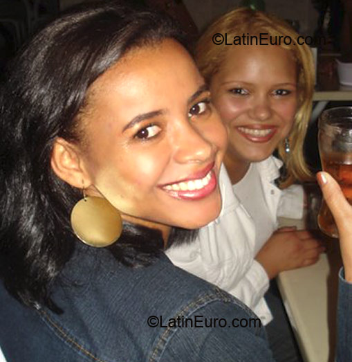 Date this tall Brazil girl Rebeca from Jequie B1852