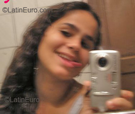 Date this passionate Brazil girl Marcella from Vitoria B1861