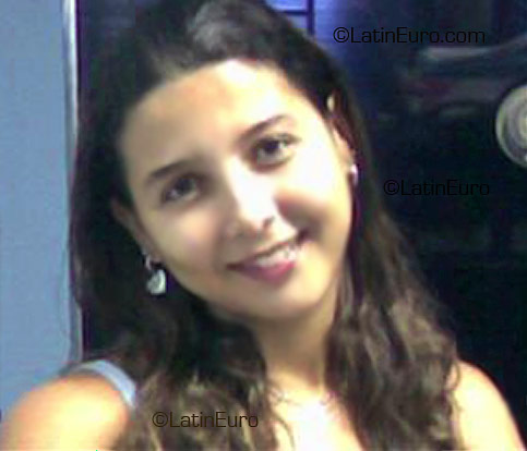 Date this charming Brazil girl Bety from Belem B1884