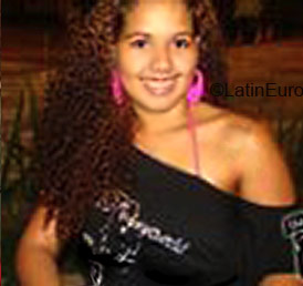 Date this pretty Brazil girl Laiz from Jaboatao B2009