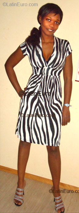 Date this delightful Brazil girl Lathifa from Munich B2017