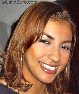 Date this young Brazil girl Nathalie from Boa Vista B2018