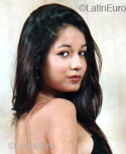 Date this charming Brazil girl Elayne from  B2034