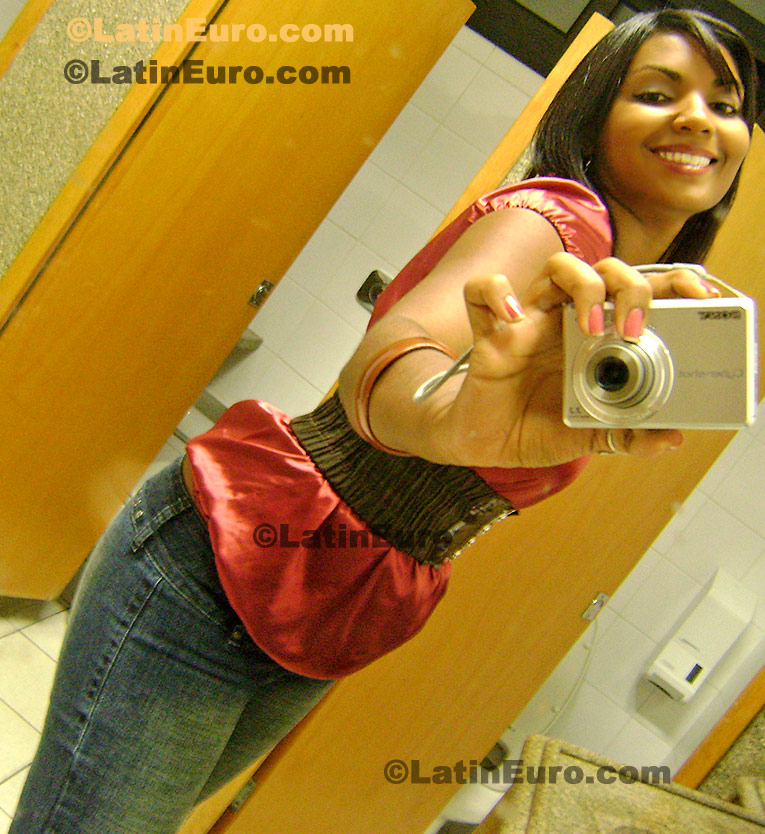 Date this happy Brazil girl Rosangela from Itabuna BR3711