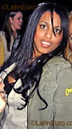 Date this passionate Brazil girl Dyana from  B2052