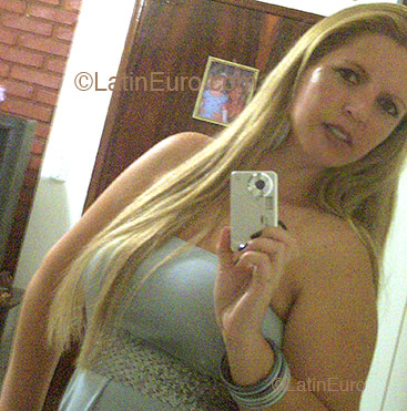 Date this athletic Brazil girl Priscila from Sao Paulo B2092