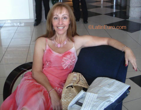 Date this stunning Brazil girl Vera from Sao Paulo B2124