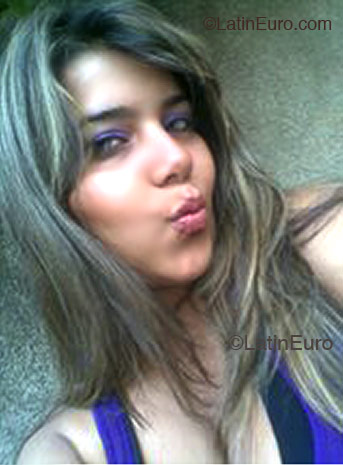 Date this lovely Brazil girl Anny from Teresina B2130