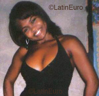 Date this delightful Brazil girl Milena from Teresina B2151