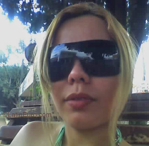Date this lovely Brazil girl Kelly from  B2200