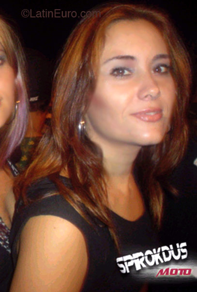 Date this foxy Brazil girl Patricia from  B2308