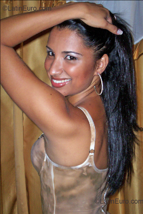 Date this fun Brazil girl Alessandra from  B2337