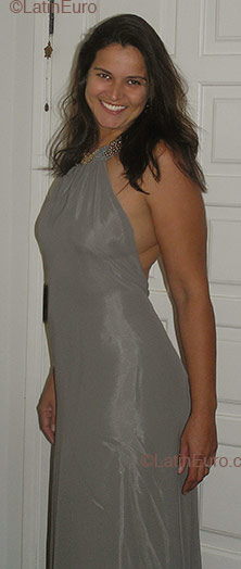 Date this hard body Brazil girl Elke from SAO PAULO B2363