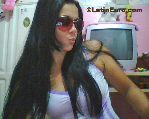 Date this georgeous Brazil girl Andreza from Manaus B238