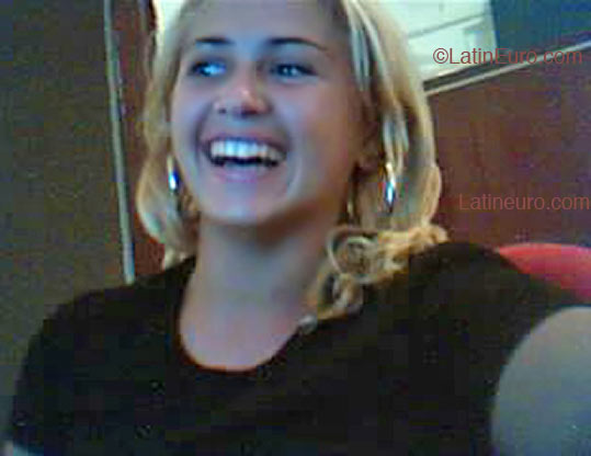 Date this attractive Brazil girl Lurdivane from Alto  Longa   B2404