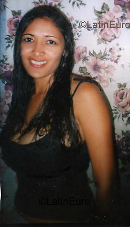 Date this gorgeous Brazil girl Luciete from Fortaleza B2473