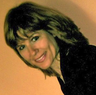 Date this athletic Brazil girl Susi from  B2481