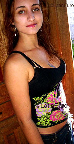 Date this georgeous Brazil girl Daiane from Itajai B2516