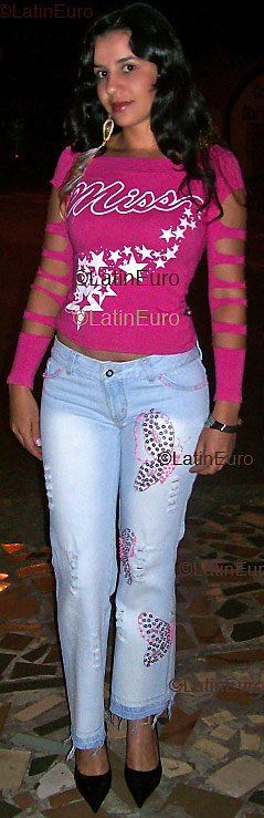 Date this young Brazil girl Rafaella from GOIANIA B2531