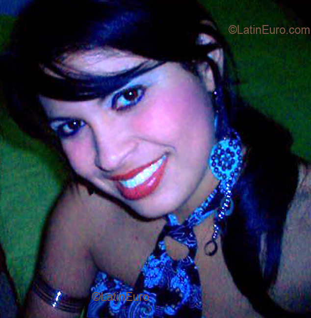 Date this sensual Brazil girl Vivi from IMPERATRIZ B2592