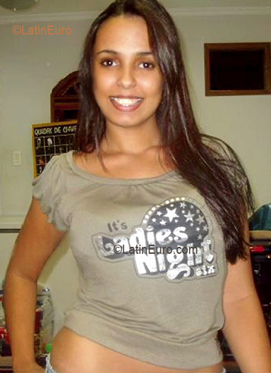 Date this cute Brazil girl Cristiane from NOVA IGUACU B2606
