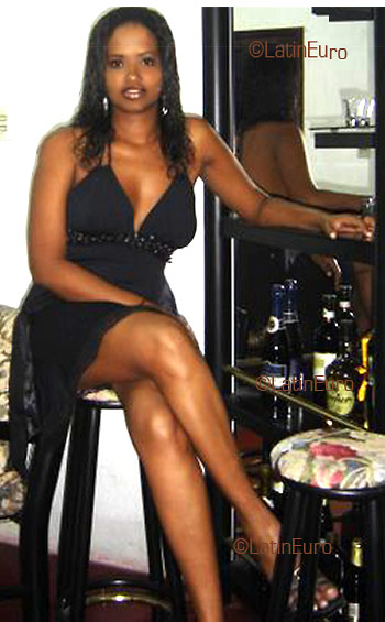 Date this tall Brazil girl Ildecarmem from HORIZONTE B2639